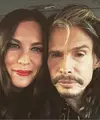 Steven Tyler (vokalis band Aerosmith) dan Liv Tyler. (via instagram/@iamstevent)