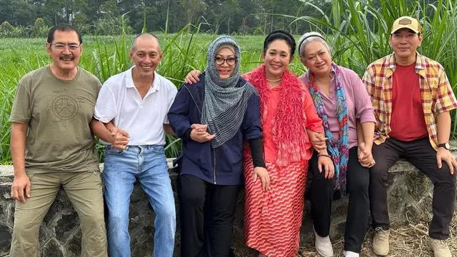 6 Potret Bambang Trihatmodjo Suami Mayangsari Bareng Saudara, Kompak Sedari Kecil