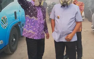 Perintah Tegas Gubernur Andra Soni Usai Tinjau Kebakaran TPA Jatiwaringin