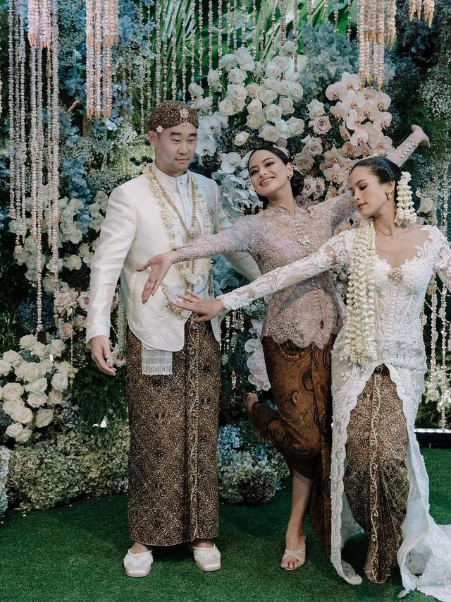 8 Potret Maudy Ayunda dan Amanda Khairunnisa, Kompak Banget