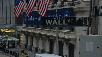 Wall Street Melambung Sambut Akhir Pekan