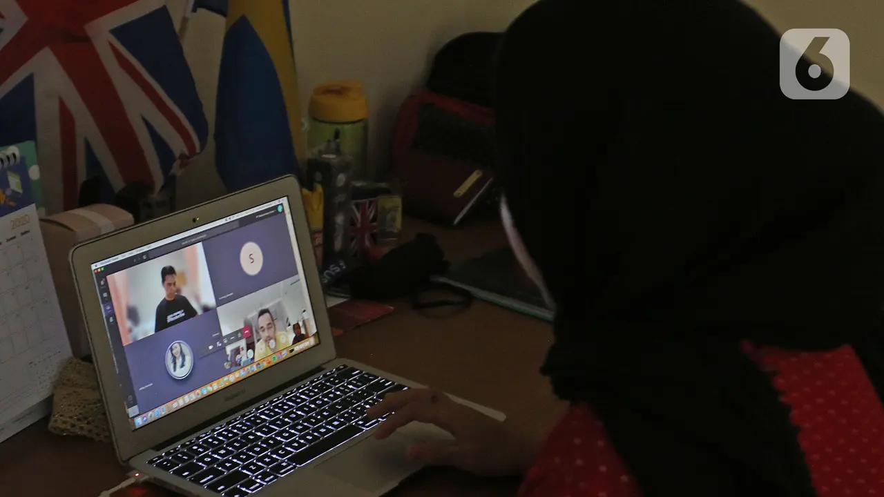Potret Para Karyawan Saat Work From Home