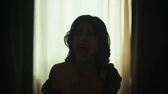 Inde Navarrette sebagai Nikki Freeman di film Obsession