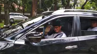 Cawapres nomor urut 02, Sandiaga Uno saat berangkat salat Jumat. (Merdeka.com/Hary Ariyanti)