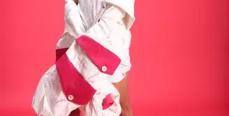 Pemeran dan komedian Aming ingin mengakhiri rumah tangganya dengan Evelyn nada Anjani yang dibangun belum setahun. Meski sang istri memohon untuk berpikir kembali sebelum Aming mengajukan gugatan cerai. (Bambang E. Ros/Bintang.com)