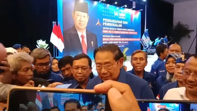 Dukung Pasangan Prabowo-Gibran di Cirebon, SBY: Persaingan Makin Sengit