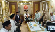 Calon presiden dan wakil presiden nomor urut 01, Anies Baswedan-Muhaimin Iskandar alias Cak Imin mendatangi Kantor DPP PKS, Jakarta, Selasa, (23/4/2024). (Merdeka).