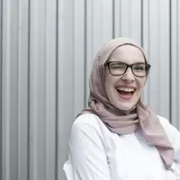 Ilustrasi Perempuan Berhijab Credit: freepik.com