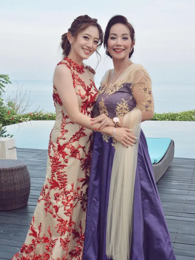 Natalie Zenn dan Irene Librawati