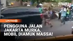 Sebuah mobil diamuk warga setelah nekat melawan arah di Jalan Gunung Sahari Raya, Sawah Besar, Jakarta Pusat, Rabu sore. Aksi tersebut dilakukan untuk menghindari kemacetan, namun justru memicu kemarahan para pengendara lain.