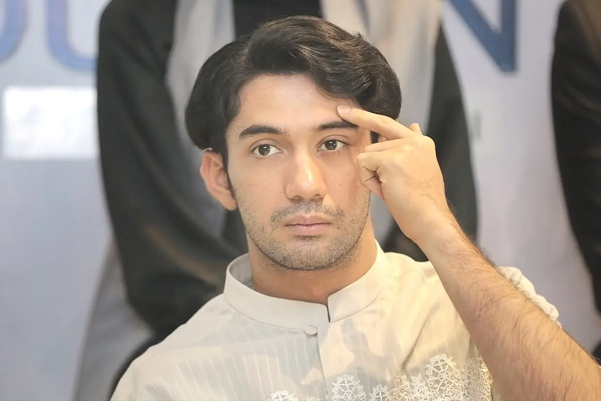 [Fimela] Reza Rahadian