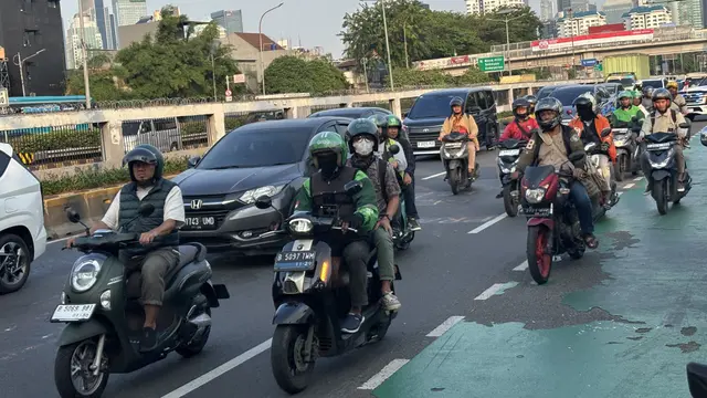 Ruas Jalan Gatot Subroto, Jakarta Pusat.