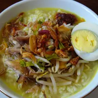 9 jenis hidangan soto ini sanggup bikin kamu lapar seketika.