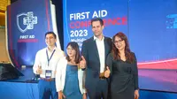 Acara Hansaplast First Aid Conference 2023 yang dihadiri (Ki-Ka) dr. Kevin Mak, sebagai dokter umum dan influencer kesehatan, Yosephine Carolline, Senior Brand Manager Hansaplast PT Beiersdorf Indonesia, Christopher Vierhaus, Group Brand Manager Health Care Beiersdorf Indonesia, dan Vivilya Lukman, Head of Sales & SNCM Health Care PT. Beiersdorf Indonesia. (dok. Liputan6.com/Farel Gerald)