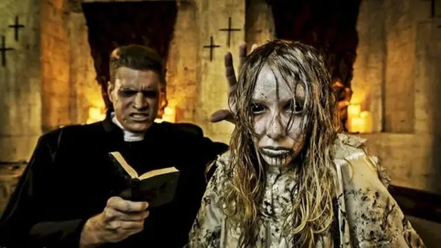 13th-gate-haunted-house-131031b.jpg
