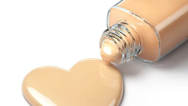 5 Tips Memilih Foundation yang Tepat Sesuai Warna dan Tipe Kulit Wajah Kamu, Dijamin Hasilnya Flawless!