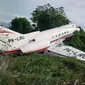 Kondisi pesawat jet penumpang yang tergelincir di Bandara Maleo Morowali, Kamis sore (11/5/2023). (Foto: Kiriman warga).