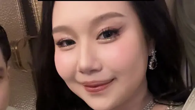 Gaya Old Money Sisca Kohl  saat Sangjit Jessica Jane. [@siscakohl]