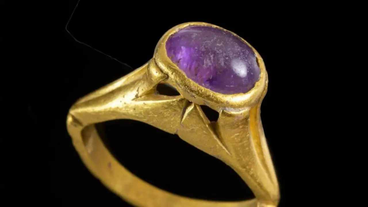 Cincin Kuno yang Diyakini Sebagai Pawang Mabuk (SumberOtoritas Barang Antik Israel).