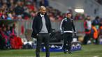 Pelatih Bayern Munchen, Pep Guardiola menyaksikan anak asuhnya berlaga pada lanjutan Liga Champions Gurp F di Stadon Allianz Arena, Munich, Jerman, Rabu ( 25/11/2015) dini hari WIB. (REUTERS/Michael Dalder)