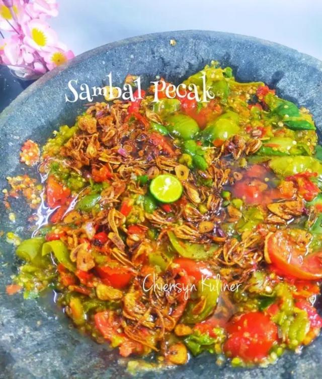 2. Sambal Pecak Pedas Nendang (Kombinasi Rawit Hijau & Merah)
