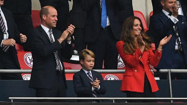 Momen Pangeran William, David Beckham hingga Ed Sheeran ...