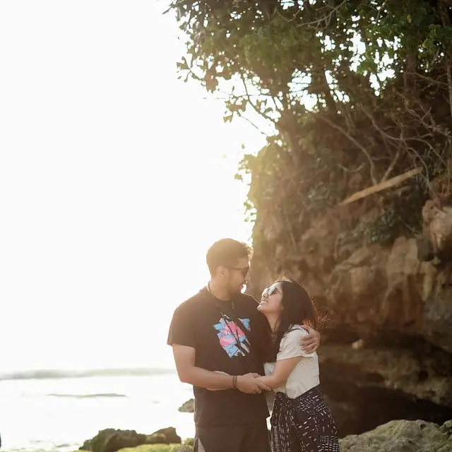 Kangen Liburan Ini 7 Gaya Zulfa Maharani Pemeran Gina Film Bebas Saat Travelling