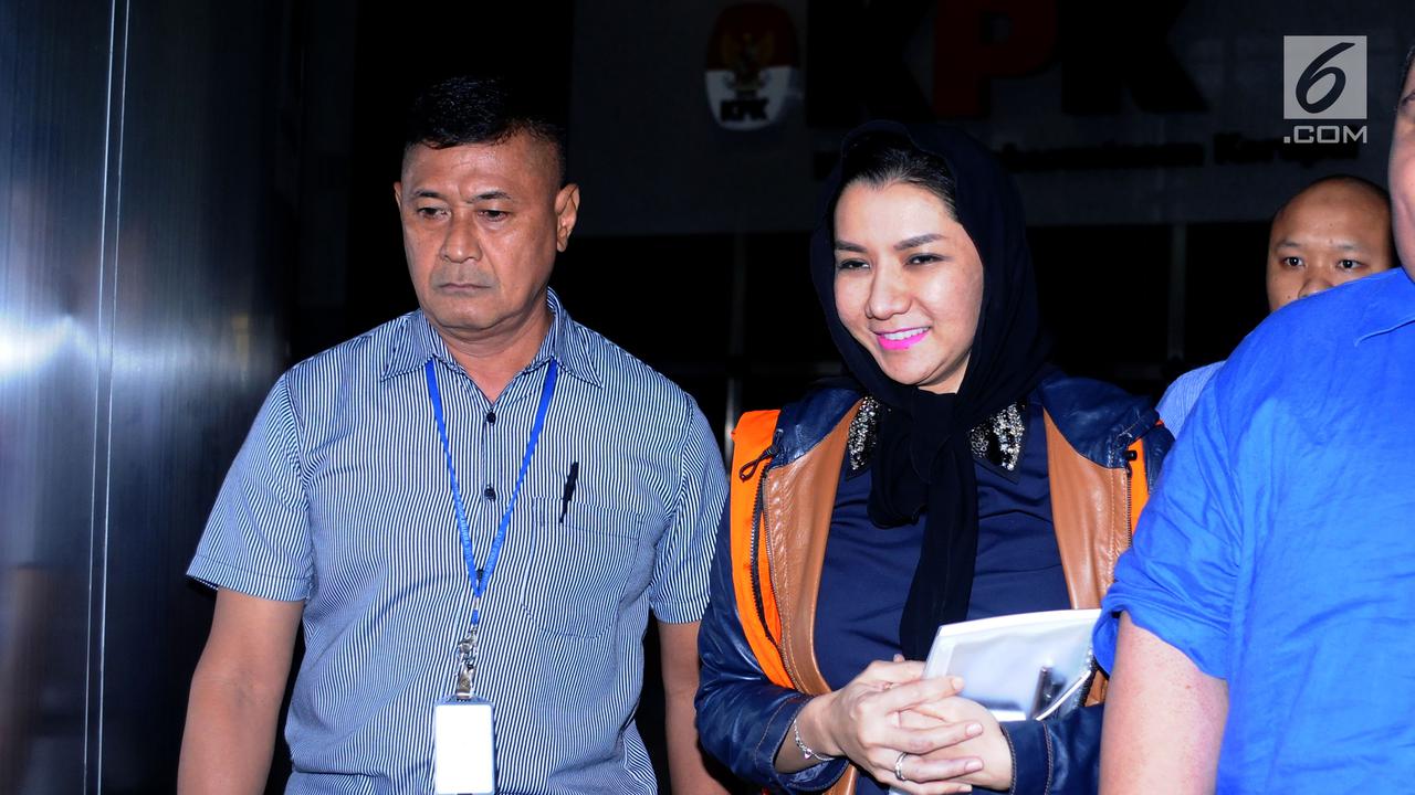 Ekspresi Rita Widyasari Usai Jalani Pemeriksaan Perdana Pasca Ditahan KPK