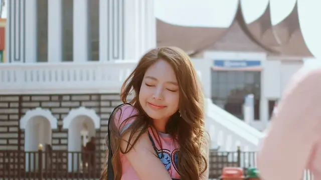 6 Editan Foto Jika Jennie Blackpink Tinggal di Bukittinggi Ini Kocak