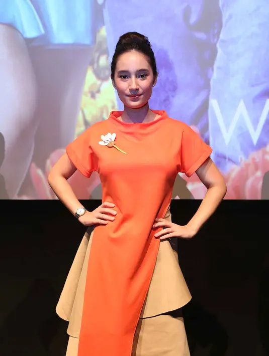 Bintang film ‘Negeri Van Oranje’ ini pernah mengalami gangguan di lambungnya karena melakukan diet. Selain diet, Tatjana Saphira juga kerap mengonsumsi makanan secara sembarangan sehingga dirinya jatuh sakit. (Nurwahyunan/Bintang.com)