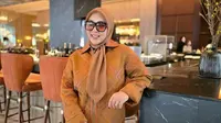 6 Potret Outfit Syahrini dalam Berbagai Gaya di Tokyo, Elegan dan Selalu Kekinian