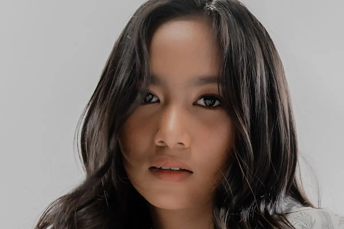 [Fimela] Deborah Hanna rilis single Layang-Layang