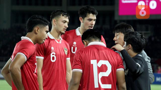 Foto: Selebrasi Penuh Makna Ivar Jenner setelah Lesatkan Gol untuk Kemenangan Timnas Indonesia U-23 di Kualifikasi Piala Asia U-23 2024