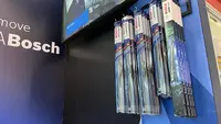 Bosch menawarkan ragam wiper mobil di IIMS 2025. (Liputan6.com/Septian)