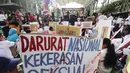 Aksi "Memutus Mata Rantai Darurat Kekerasan Terhadap Anak" ini bertujuan mengajak masyarakat bergerak bersama memutus mata rantai darurat nasional kekerasan terhadap anak Indonesia, Jakarta, Minggu (14/12/2015). (Liputan6.com/Faizal Fanani)