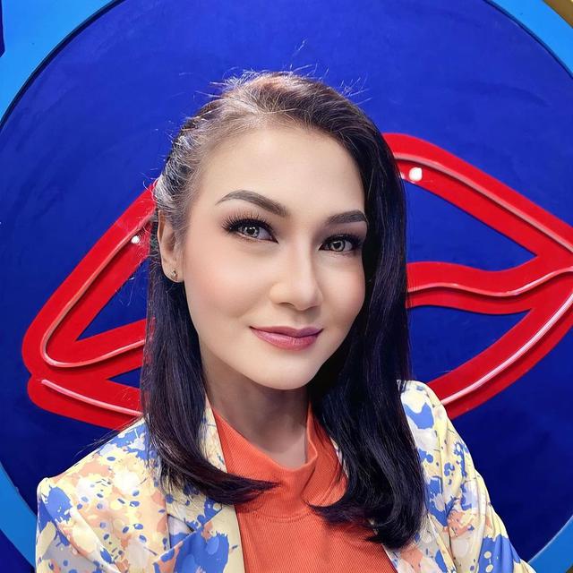 6 Potret Terbaru Putty Noor 'Suami-Suami Takut Istri', Awet Muda di Usia 43 Tahun