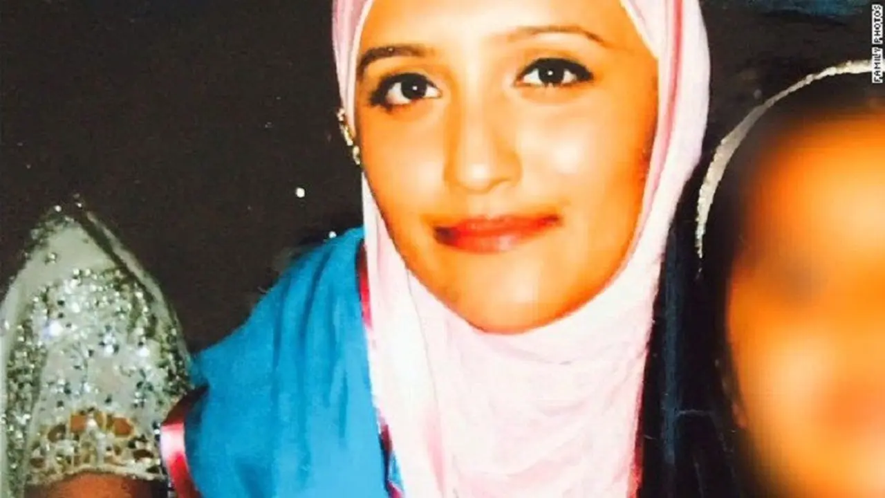 Aqsa Mahmood pada usia 19 tahun memutuskan berangkat ke Suriah