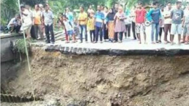 Jalan Sumbar-Riau Ambles