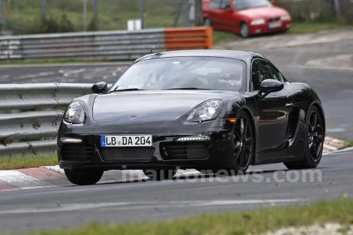 Porsche Cayman Versi Facelift Gentanyangan di Nurburgring