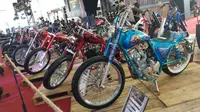 Seri keenam Suryanation Motorland Battle berlangsung di Parking Lot Phinisi Point, Makassar, Sulawesi Selatan, Sabtu (8/9/2018). (Septian/Liputan6.com)