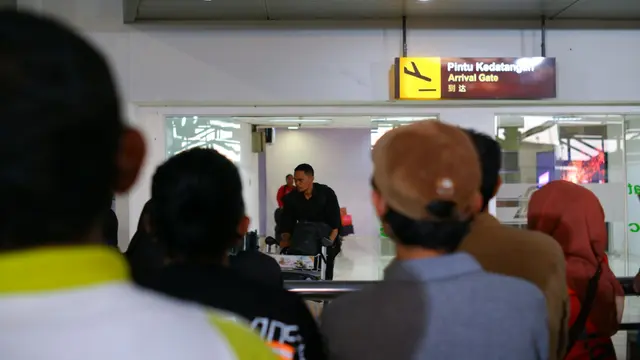 Ilustrasi penumpang di bandara, airport