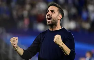 Cesc Fabregas Dapat Pesan dari Barcelona, Pintu Camp Nou Mulai Terbuka