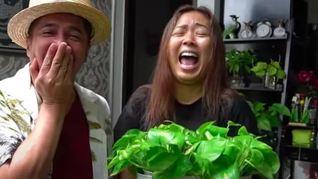 Potret Soimah Tampil Sederhana, Tak Gengsi Jadi Supir Hingga Mancing di Empang