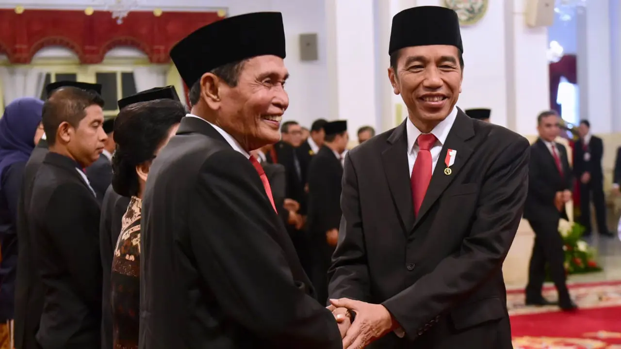 Ketua Dewan Pengawas KPK Tumpak Hatorangan Panggabean di Istana Negara, Jumat (20/12/2019). (foto: Biro Pers Setpres)