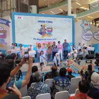 Pemenang kategori Baby, Toddler &amp; Kid berfoto bersama jajaran Board of Management PZ Cussons Indonesia, Juri &amp; Professional Newborn Photorapher serta Atta &amp; Aurel selaku bintang tamu di acara grand final Cussons Bintang Kecil 2022 &ndash; Cerita Cinta Bunda bertajuk &ldquo;The Magical of a Pure Love&rdquo; di Jakarta (2/4)/copyright PZ Cussons