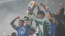 Pemain Persib Bandung merayakan gelar juara BRI Liga 1 Indonesia 2024-2025 setelah menang 3-2 atas Persis Solo pada laga pamungkas di Stadion Gelora Bandung Lautan Api (GBLA), Bandung, Jawa Barat, 24 Mei 2025. (Timur Matahari/AFP)