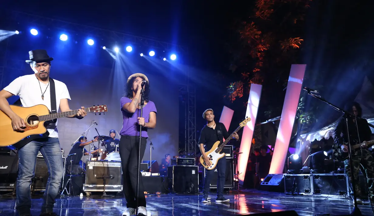 Slank -Konser Solidaritas Indonesia untuk Sulteng