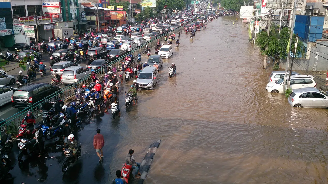 Banjir di Jalan Abdullah Syafei 