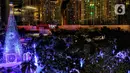 Dekorasi Natal menghiasi mal Central Park, Jakarta, Rabu (11/12/2019). Sejumlah pusat perbelanjaan di Jakarta mulai memasang dekorasi Natal untuk menarik minat pengunjung agar datang dan berbelanja. (Liputan6.com/Johan Tallo)
