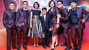 "Kangen banyak banget, soalnya kita dari awal sama-sama mengalami susahnya. Dia pernah jadi Project Pop, jamannya Project Pop susah kita suka kas bon sama dia," tambah Yosi. (Adrian Putra/Bintang.com)  